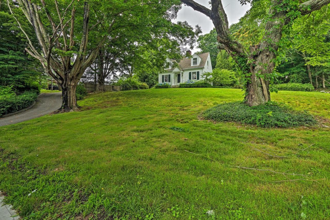 Historic Essex Home With Large Yard Near Downtown! Екстер'єр фото