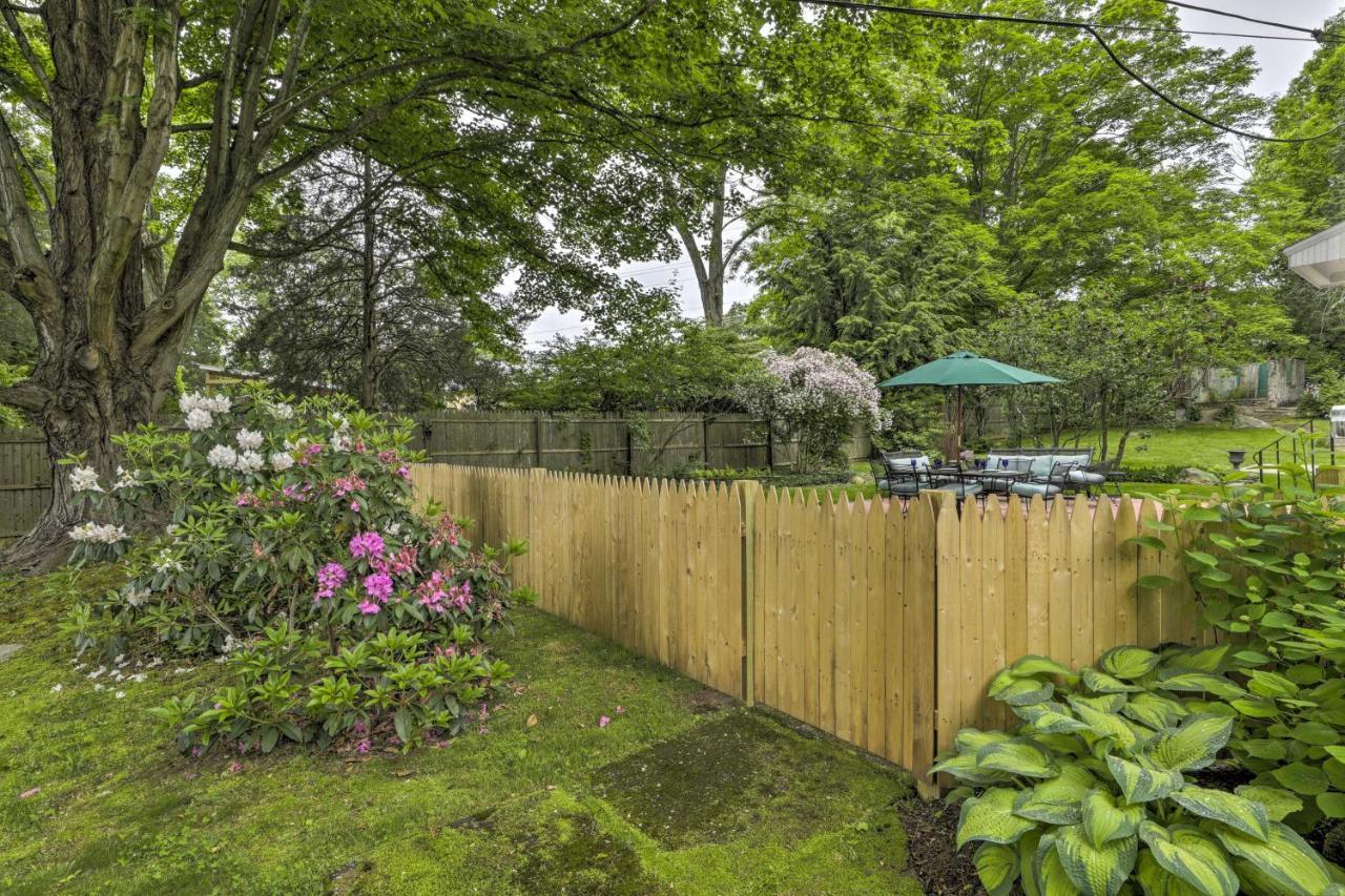 Historic Essex Home With Large Yard Near Downtown! Екстер'єр фото